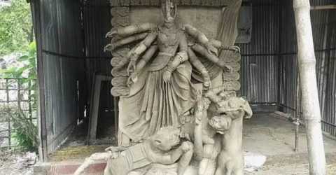 চাঁপাইনবাবগঞ্জে দুর্গা প্রতিমা ভাঙচুরের ঘটনায় গ্রেফতার দুজনের রিমান্ডের আবেদন