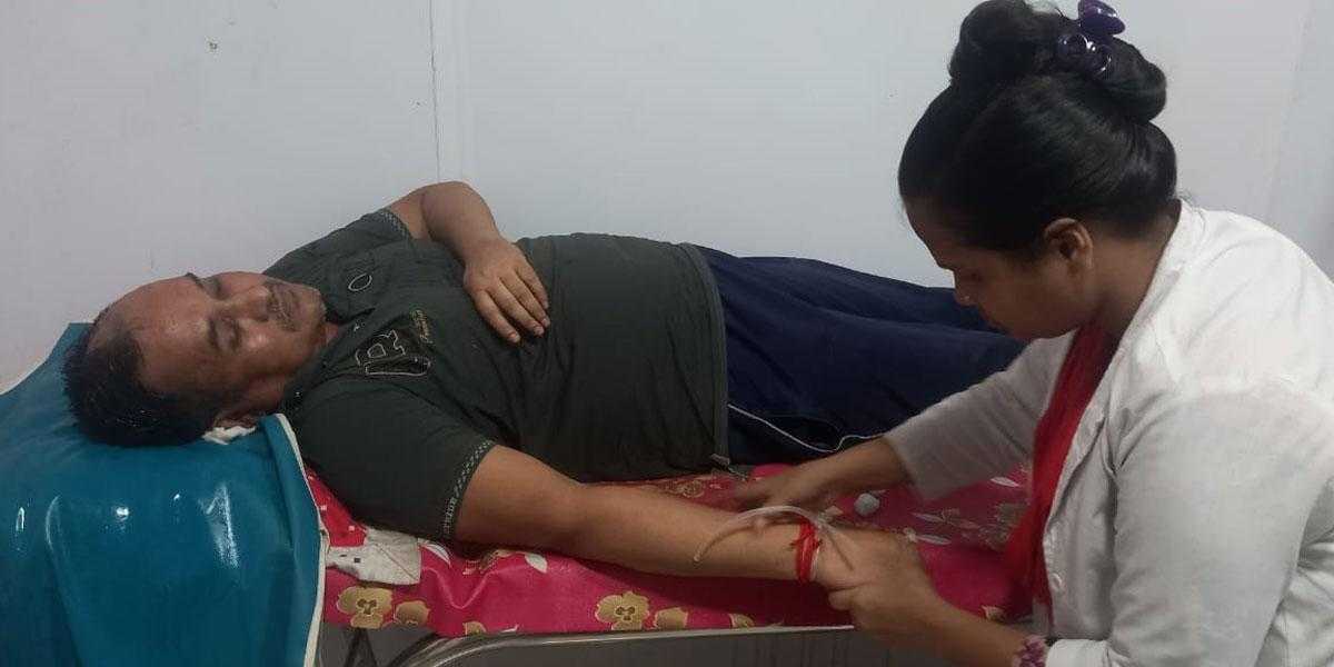 Robbery: মাদারীপুরে ব্যবসায়ীকে হাতুড়িপেটা করে টাকা ছিনতাই