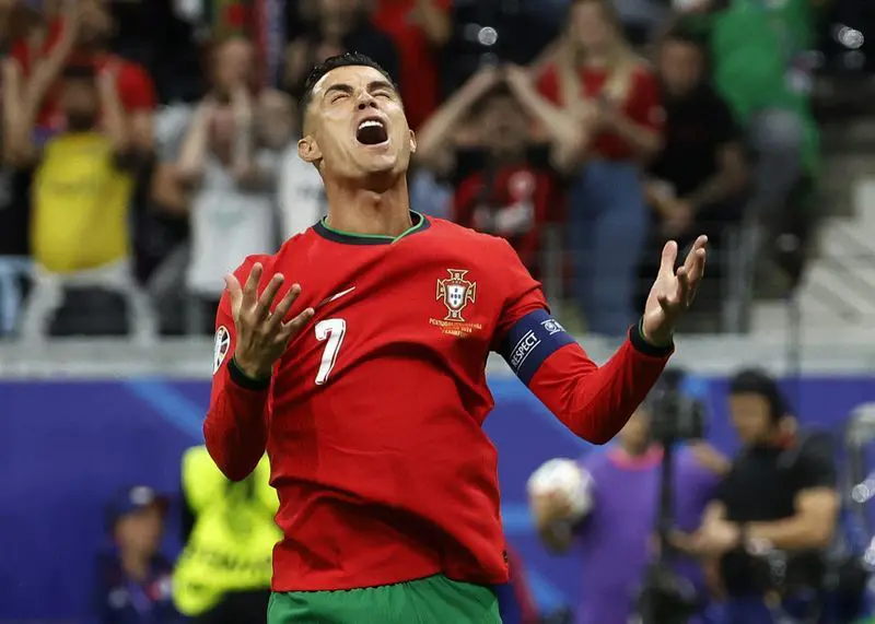 FootBall: নেশনস লিগে পর্তুগালের অপরাজিত যাত্রা অব্যাহত, কোয়ার্টার ফাইনালে উঠল